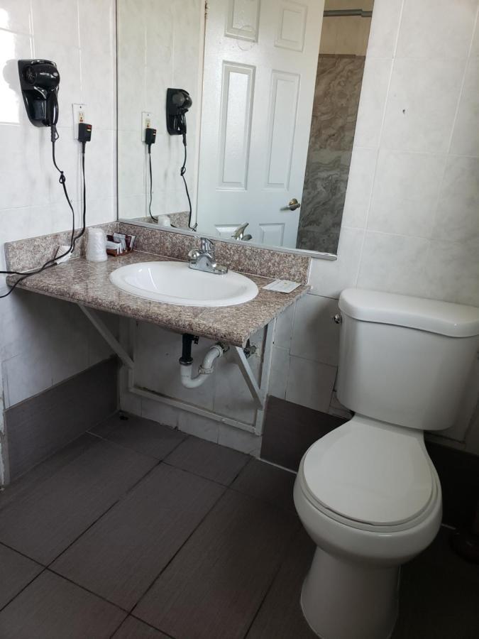 Eagle Inn Motel Лонг Бич Экстерьер фото