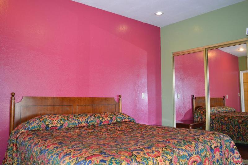 Eagle Inn Motel Лонг Бич Экстерьер фото